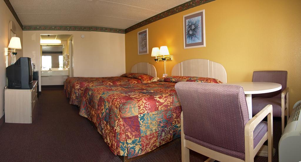 Royal Inn Pigeon Forge Habitación foto